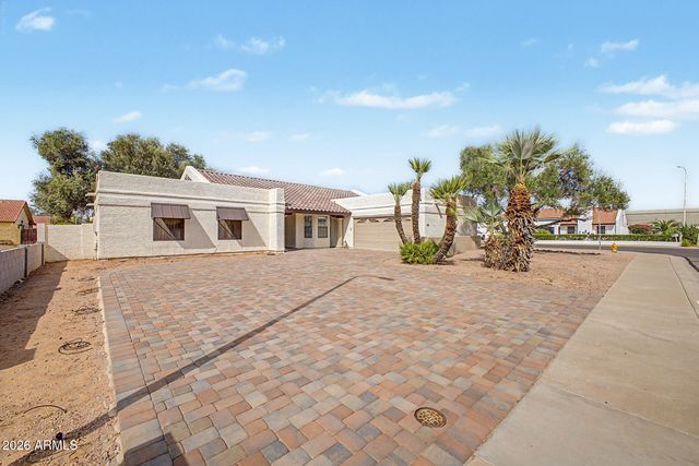 300 W CHILTON Street, Chandler, AZ 85225