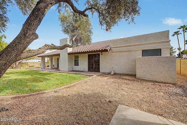300 W CHILTON Street, Chandler, AZ 85225