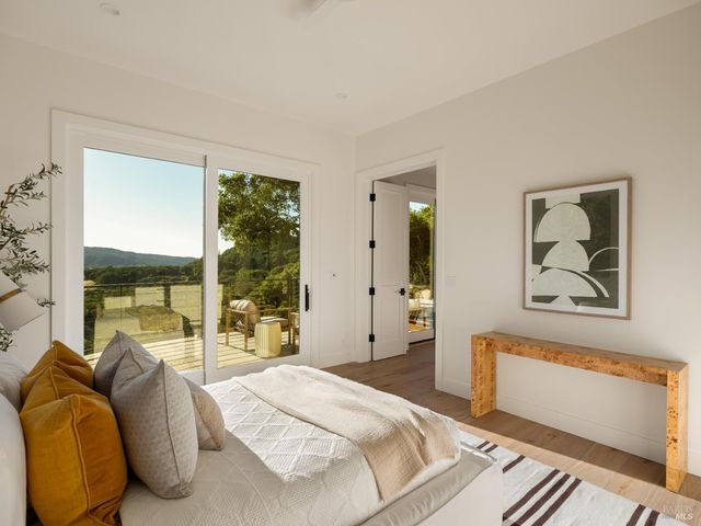 9995 Courtney Dr, Kenwood, CA 95452