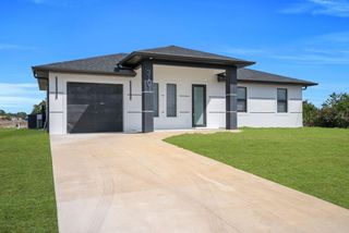 3101 SARA AVENUE S, Lehigh Acres, FL 33976