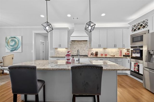 564 White Oak Way, Monroe, GA 30655