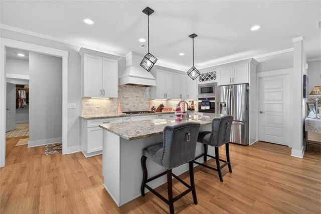 564 White Oak Way, Monroe, GA 30655