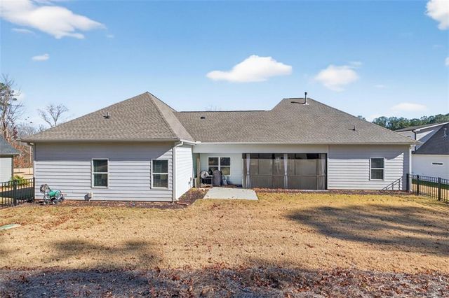 564 White Oak Way, Monroe, GA 30655