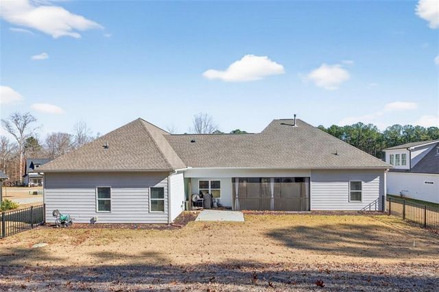 564 White Oak Way, Monroe, GA 30655