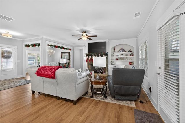 564 White Oak Way, Monroe, GA 30655