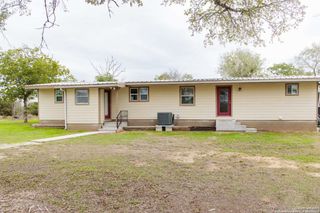 210 Bronco, Seguin, TX 78155