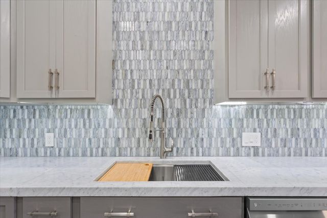 202 N Avenue D, Clifton, TX 76634