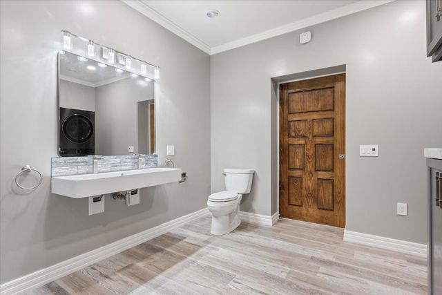 202 N Avenue D, Clifton, TX 76634