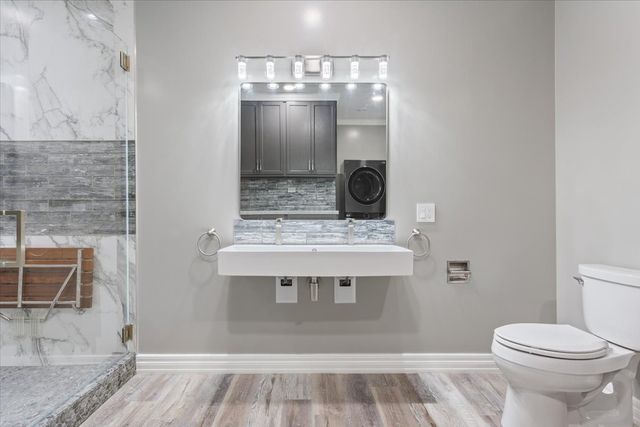 202 N Avenue D, Clifton, TX 76634