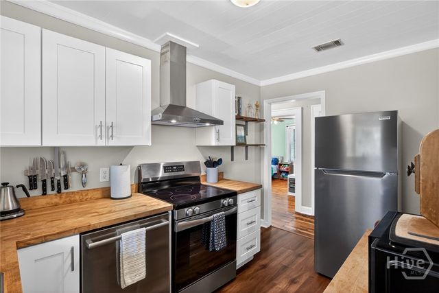 2142 E 43rd Street, Savannah, GA 31404
