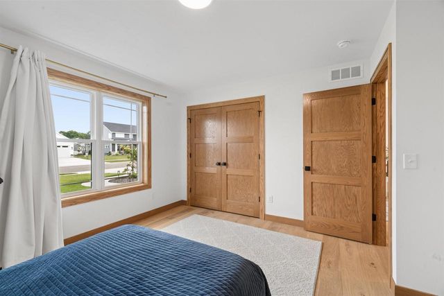N9263 LAURA STREET, Appleton, WI 54915