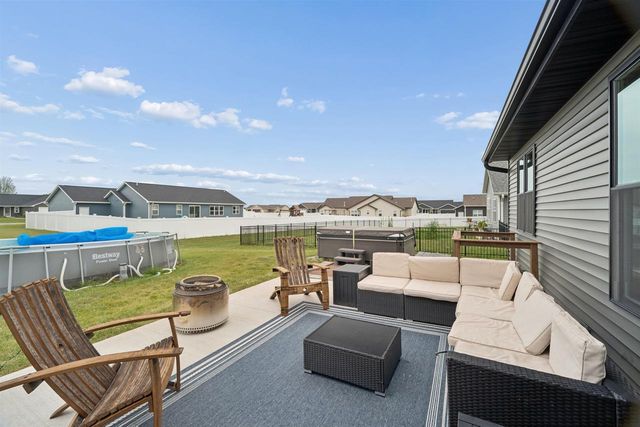 N9263 LAURA STREET, Appleton, WI 54915