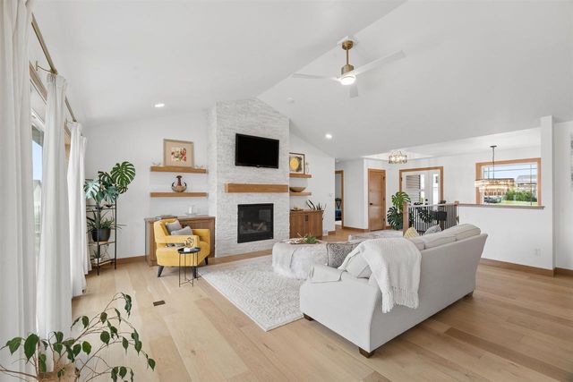 N9263 LAURA STREET, Appleton, WI 54915