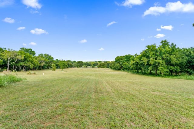 8542 Meadowbrook Drive, Fort Worth, TX 76120