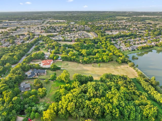 8542 Meadowbrook Drive, Fort Worth, TX 76120