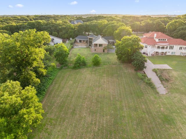 8542 Meadowbrook Drive, Fort Worth, TX 76120