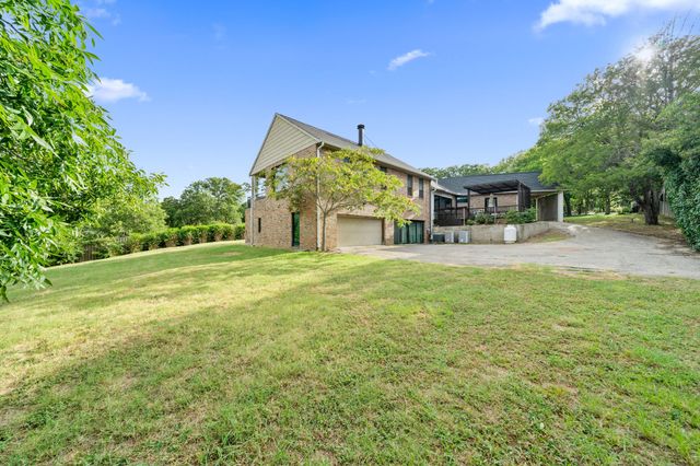 8542 Meadowbrook Drive, Fort Worth, TX 76120