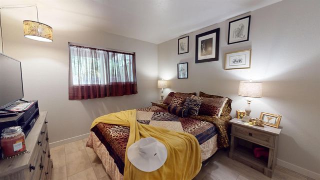 4589 Volo Mine Dr, Diamond Springs, CA 95619