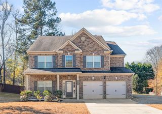 424 LIVE OAK Pass, Loganville, GA 30052