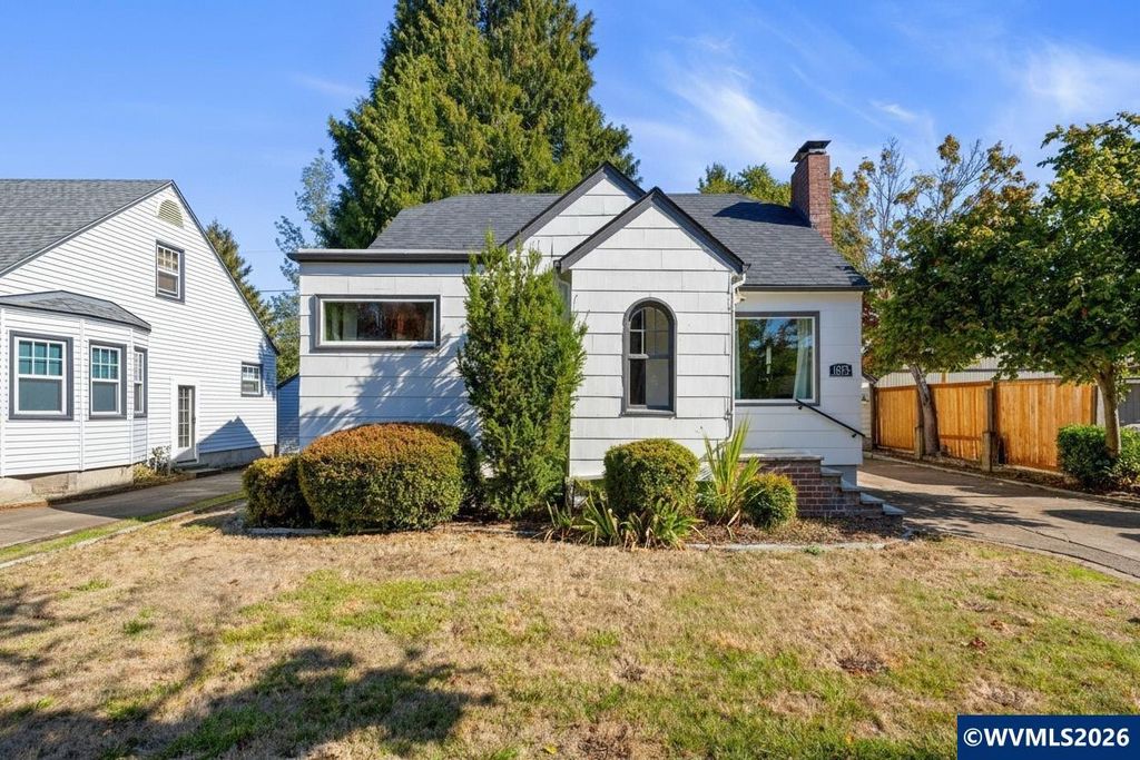 Image 1 of property listing at 1675 Jefferson St NE, Salem, OR 97301