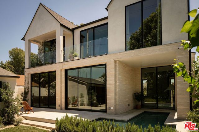 6111 Hargis Street, Los Angeles, CA 90034