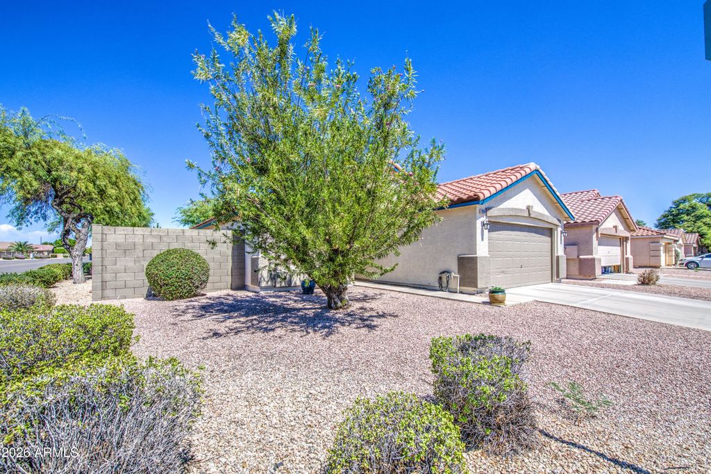 2256 E HAWKEN Way, Chandler, AZ 85286 — photo 2