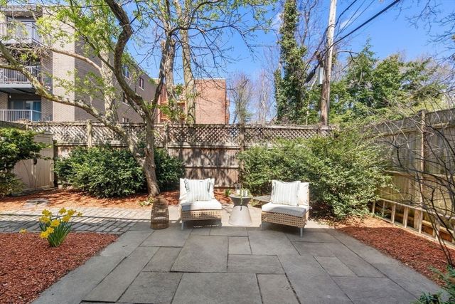 18A Highland Ave, Cambridge, MA 02139