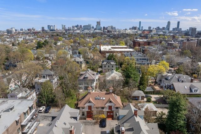 18A Highland Ave, Cambridge, MA 02139