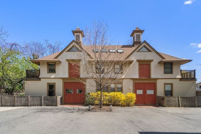 18A Highland Ave, Cambridge, MA 02139