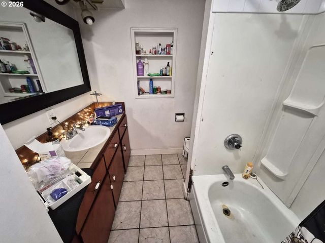 6600 Se JORDAN St, Milwaukie, OR 97222