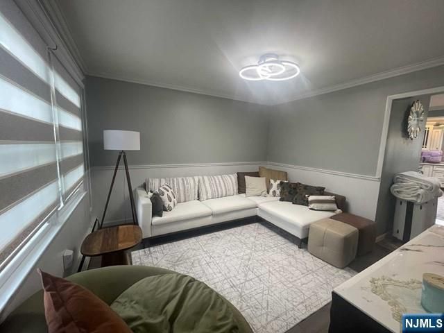 11 Benjamin Place, Pequannock Township, NJ 07440