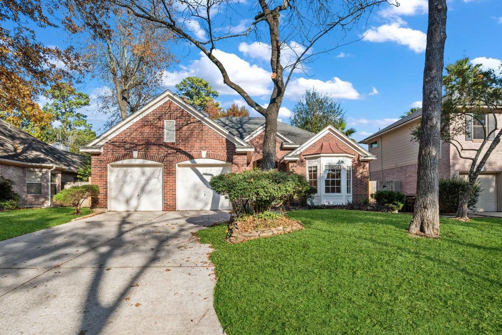 20814 Lake Park Trail, Kingwood, TX 77346