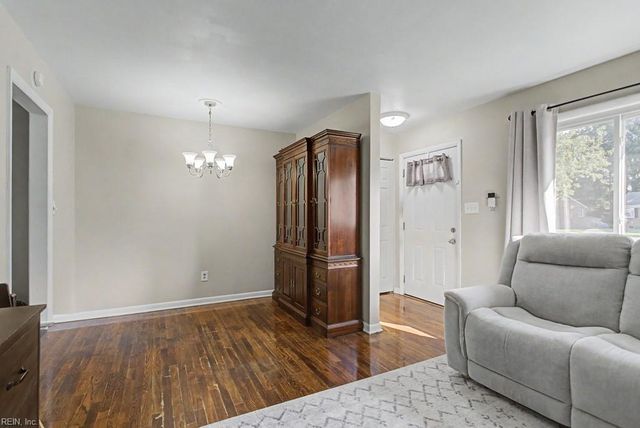 608 Cromer CT, Hampton, VA 23661