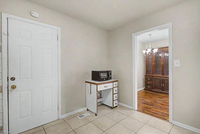 608 Cromer CT, Hampton, VA 23661
