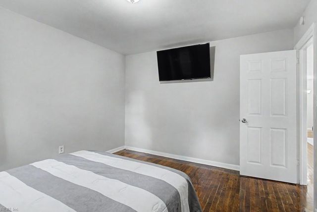 608 Cromer CT, Hampton, VA 23661