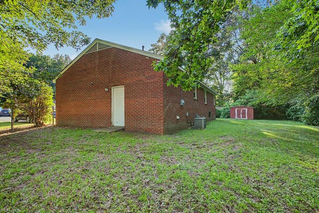 608 Cromer CT, Hampton, VA 23661