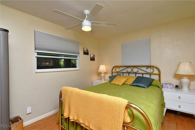 40 Heath Aster LN, Lehigh Acres, FL 33936