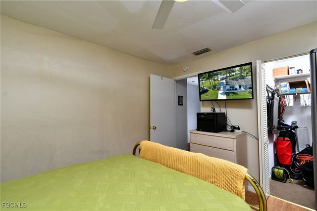 40 Heath Aster LN, Lehigh Acres, FL 33936