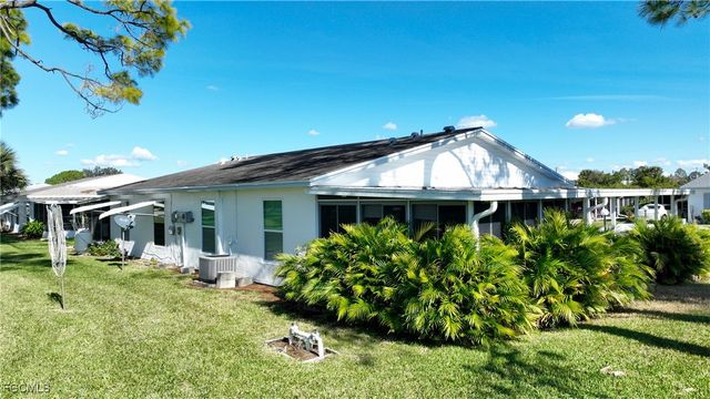40 Heath Aster LN, Lehigh Acres, FL 33936