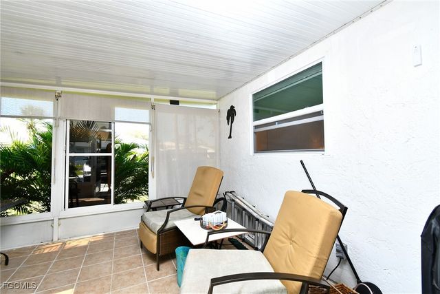 40 Heath Aster LN, Lehigh Acres, FL 33936