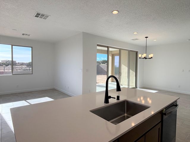 3141 Wolf Tail Loop NE, Rio Rancho, NM 87144