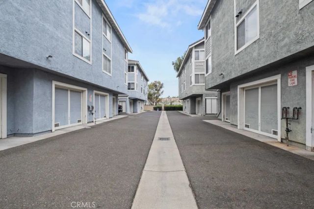26974 Flo Lane 303, Canyon Country, CA 91351