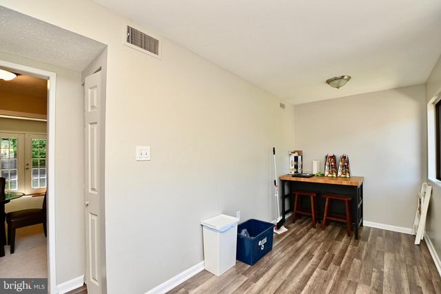 1813 OLD POST TER, Woodbridge, VA 22191