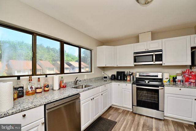 1813 OLD POST TER, Woodbridge, VA 22191