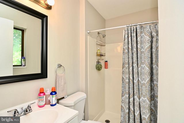 1813 OLD POST TER, Woodbridge, VA 22191
