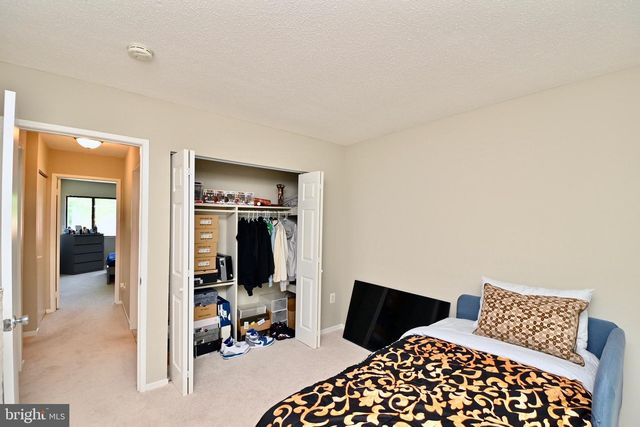 1813 OLD POST TER, Woodbridge, VA 22191