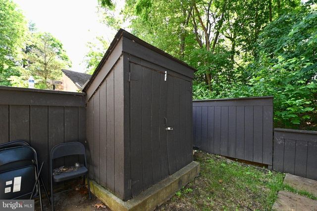 1813 OLD POST TER, Woodbridge, VA 22191