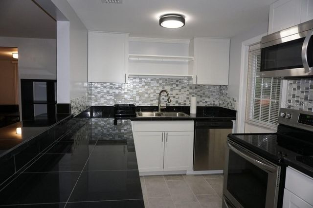 1250 46TH STREET, Sarasota, FL 34234