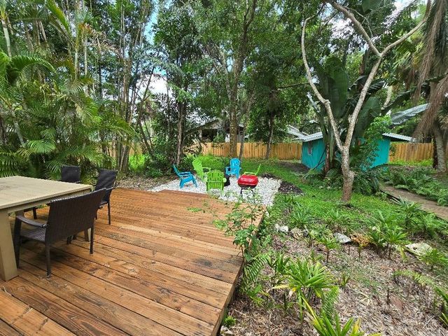 1250 46TH STREET, Sarasota, FL 34234