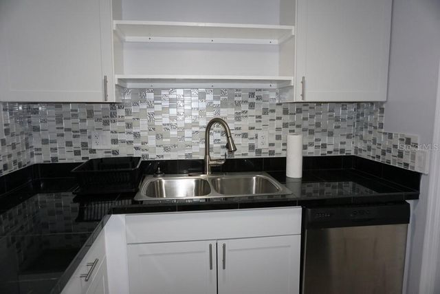 1250 46TH STREET, Sarasota, FL 34234